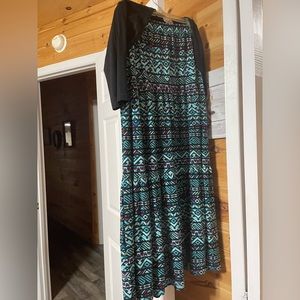 Euc lularoe poppy 3 tier maxi skirt